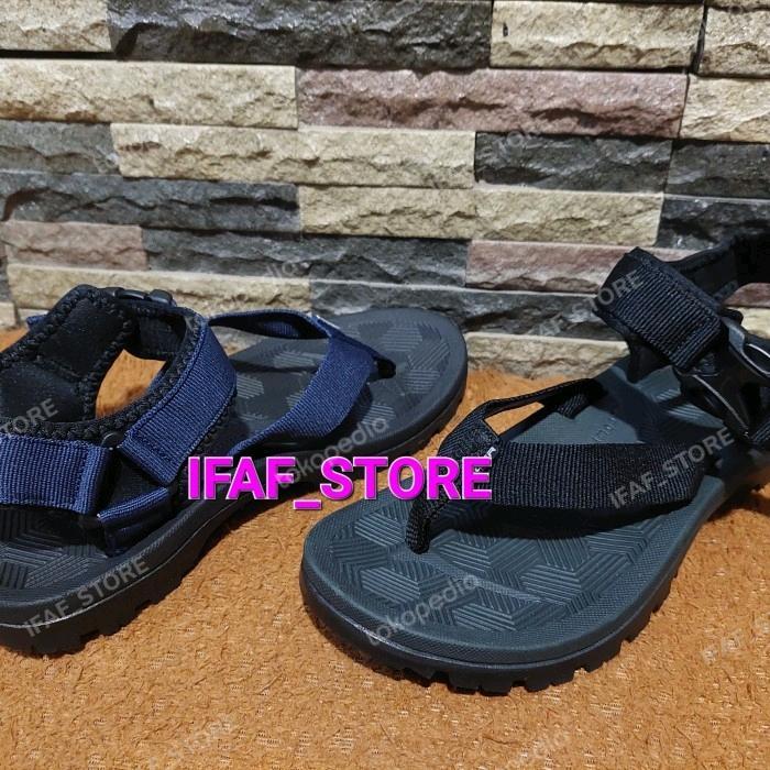 Eiger Bhardev Pinch Roll Strap Sandals