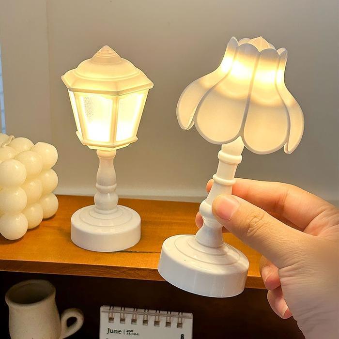 LED Lampu Dekoratif Lampu Kamar Tidur Lampu Malam Mini Lampu Meja (Termasuk Baterai)