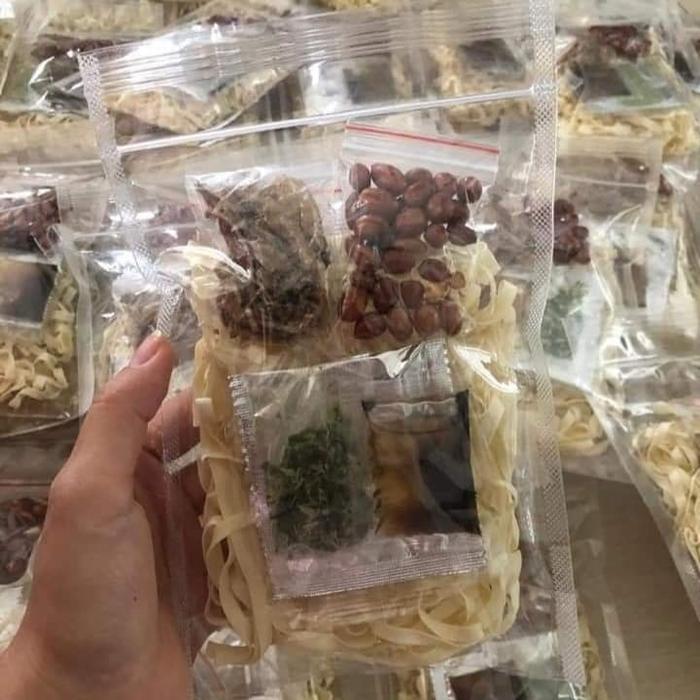 "New" Kwetiau Kalimantan Misua ramen