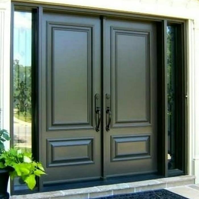 Pintu utama/Pintu kupu-kupu tarung