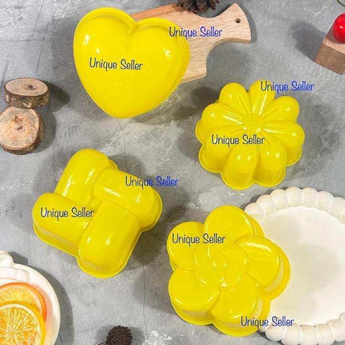 Cetakan Nasi Bento Puding Kue Putu Ayu Bolu Agar Ager Ketan Bunga Hati Kembang 9.5 Cm Isi 4
