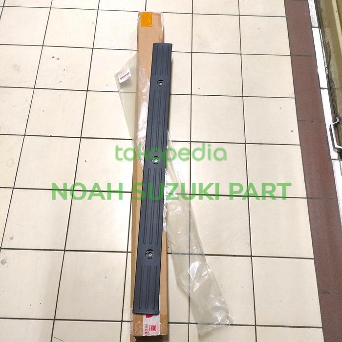 New Penjepit Karpet Pintu Bagasi Escudo 1.6,2.0I Asli Sgp Code Dbi54