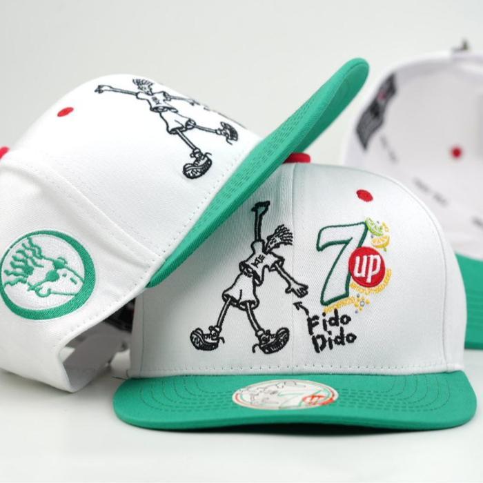 Ready Topi Snapback 7Up Gambar