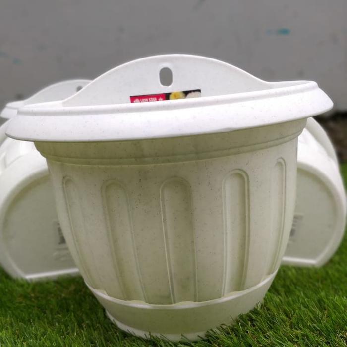 Top pot bunga dinding lotus na putih keramik 21cm + tatakan