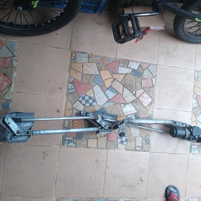 dinamo wiper + link Nissan latio / livina