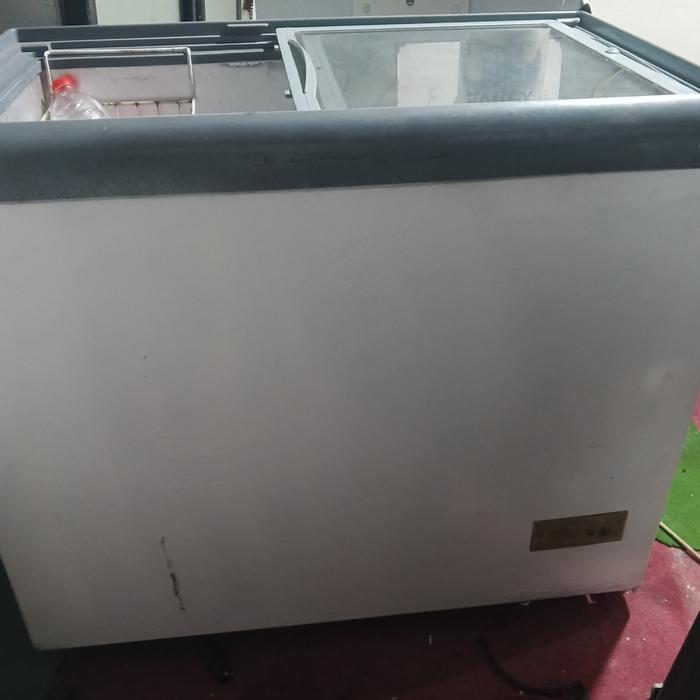 CHEST FREEZER BOX SLEDING GLASS DOOR PINTU KACA 220 200 LITER GEA RSA SANSIO SECOND BEKAS