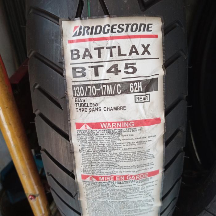 Ban Luar Bridgestone Battlax Bt 45 Ukuran 130/70-17 Battlax Tubeless
