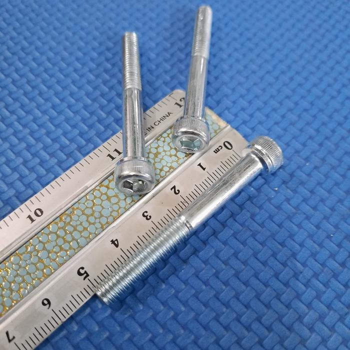 Baut L5. 5Cm Putih