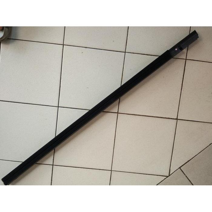 Weatherstrip Out/Pelipit Kaca/List Kaca Luar Suzuki Apv Depan R/L