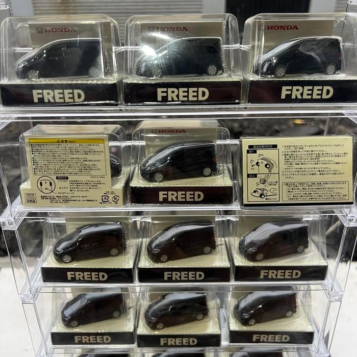 HONDA DEALER JAPAN ORI MECHANDISE DIECAST KEYCHAIN HONDA ODYSSEY RB3