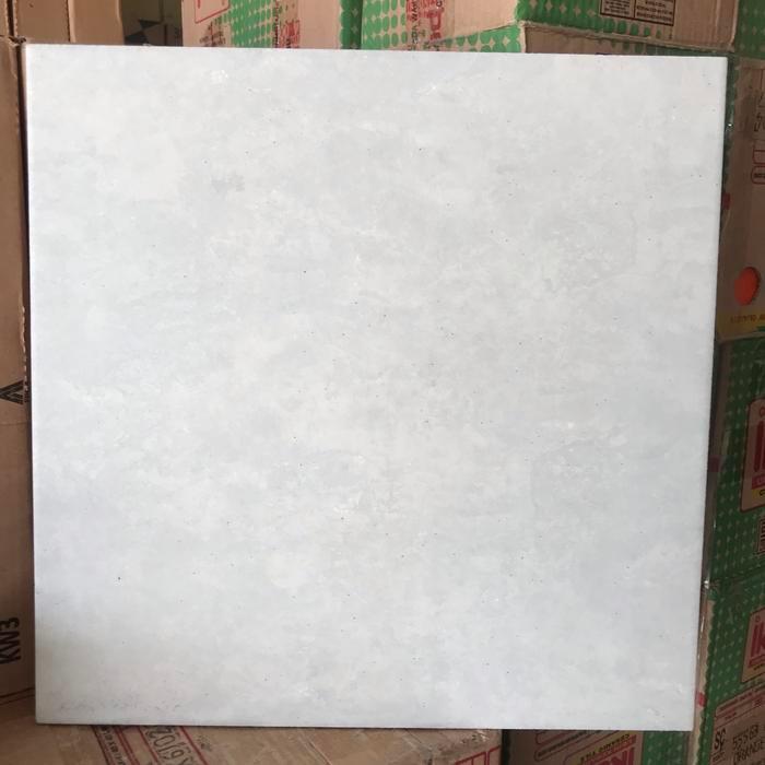 Keramik 40x40 abu (doff)/ keramik lantai abu industrial/keramik carara