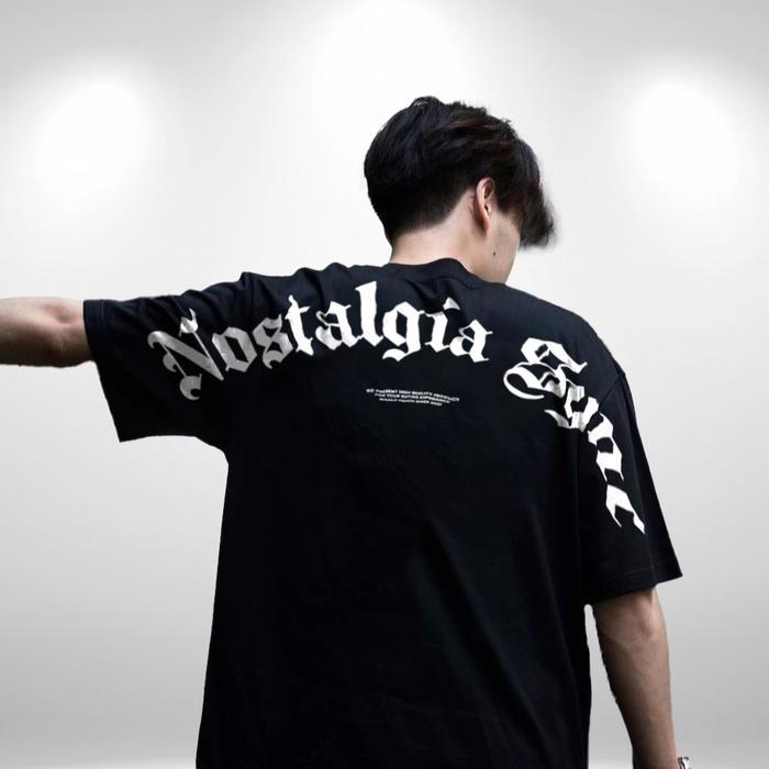 (REKOMENDASI) T-shirt Kaos Pria Wanita lengan pendek motif "NOSTALGIA SYNC" Digital Printing - katun