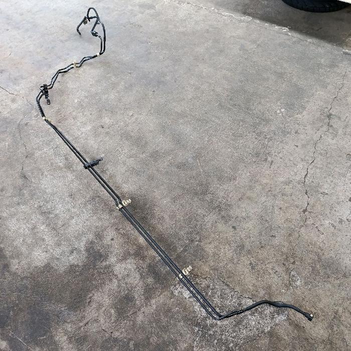 Selang pipa bensin bbm dari tangki ke rumah injektor Nissan Grand Livina L10 1.5 1.8 asli original c