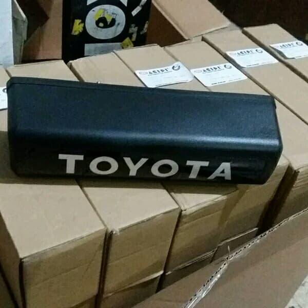 lampu plat nomor belakang kijang super grand xtra