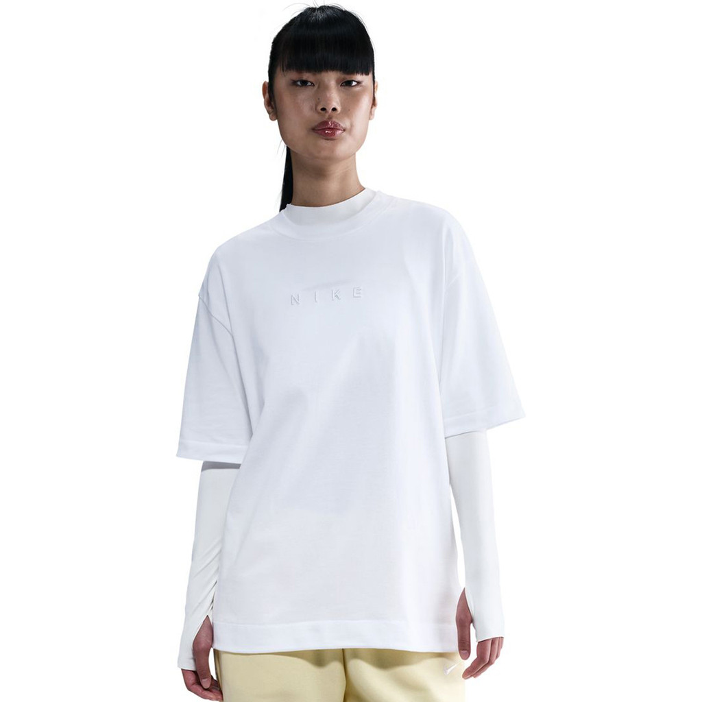 Nike Sportswear Short-Sleeve T-Shirt Wanita