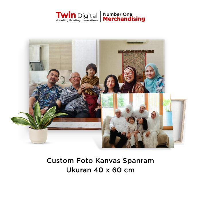 Custom Cetak Foto Keluarga Kanvas Spanram + Frame - Spanram 40 x 60 cm