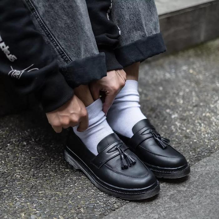 Fladeo Footwear - Sepatu Docmart Pria Hitam Doff Venny Loafer Gantungan Rumbay Sepatu Oxfprord Pria