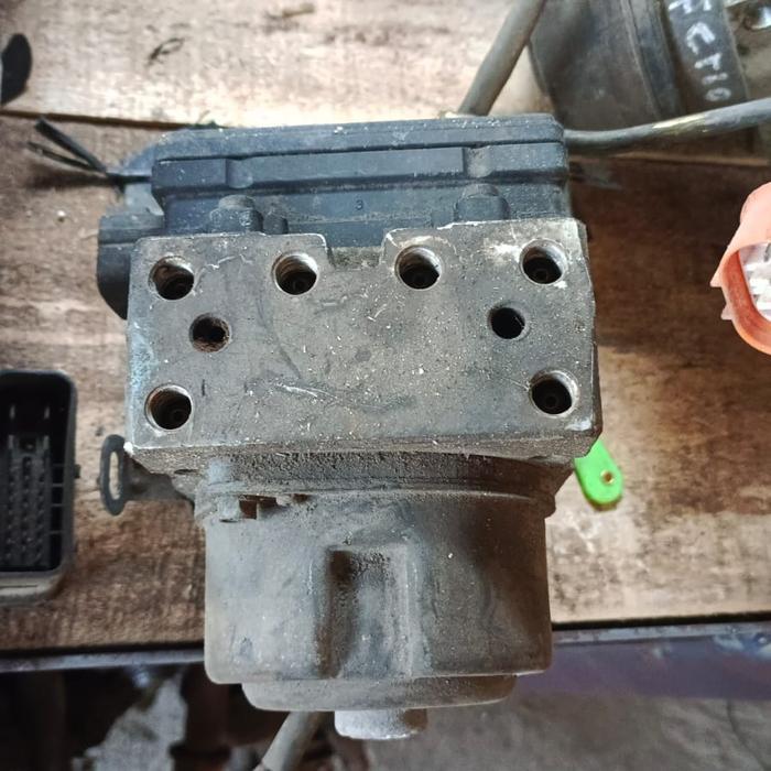 Actuator abs new corolla