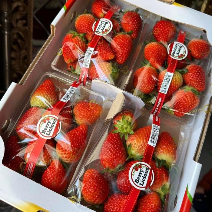 Strawberry Korea 330gr fresh