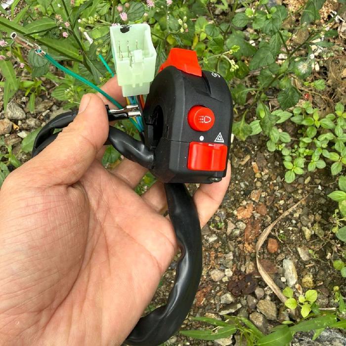 Saklar Kanan Vietnam 3 Tombol Starter Tombol Dim Lampu Plus Tombol Hazard Universal Motor Ducati Klx