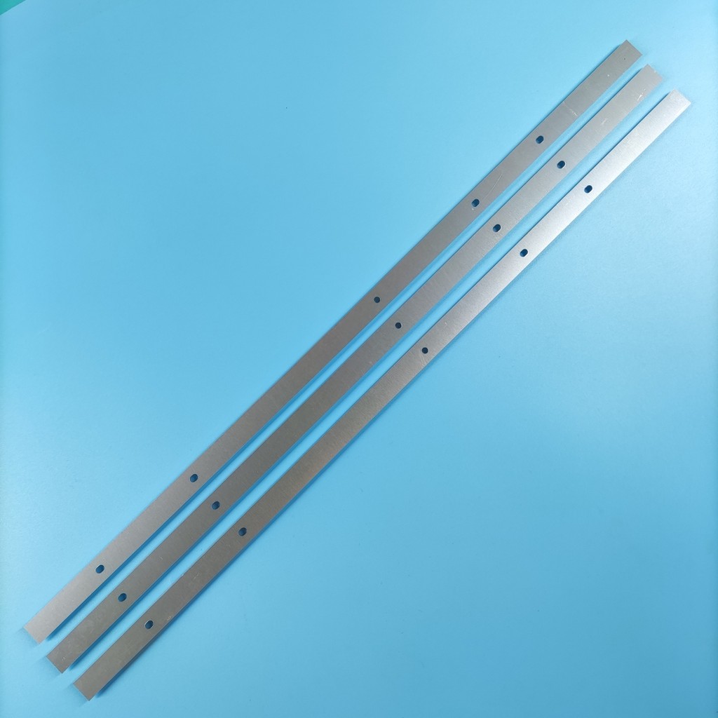 LED backlight strip 8 lamp for RF-AB320E32-0801S-01 LED32TC2300E TK97K4000000 T320XVN02.0