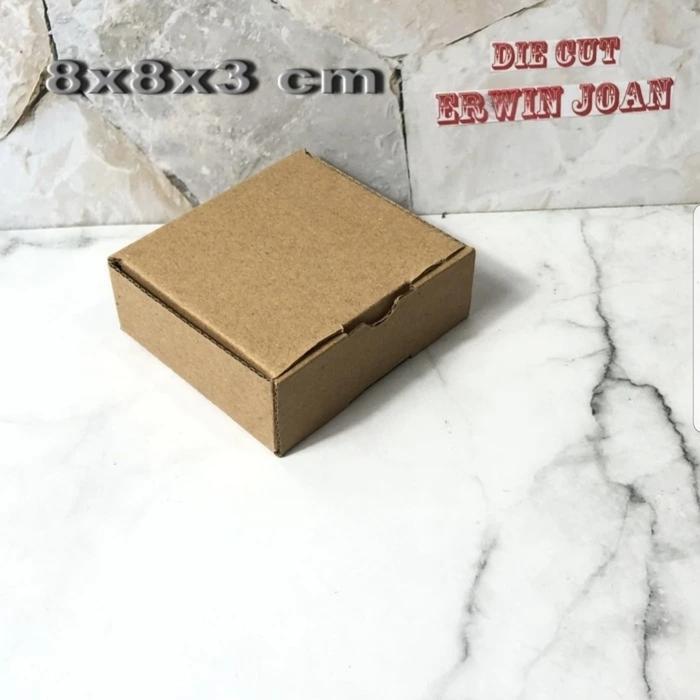 400 Pcs Kardus 8X8X3 Cm Diecut