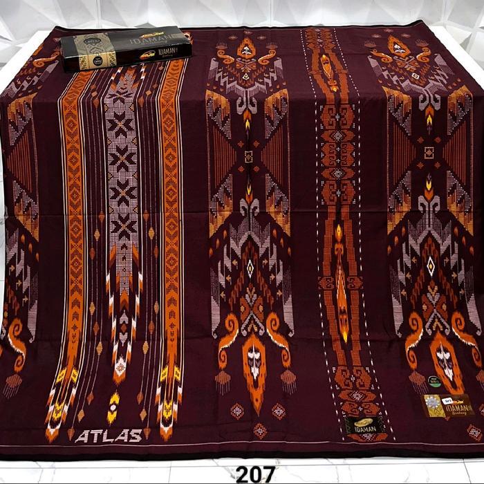 Sarung Atlas Idaman Kembang 555 Motif Bhs Sge Sgs Swl Sje Nyaman Gold Katun