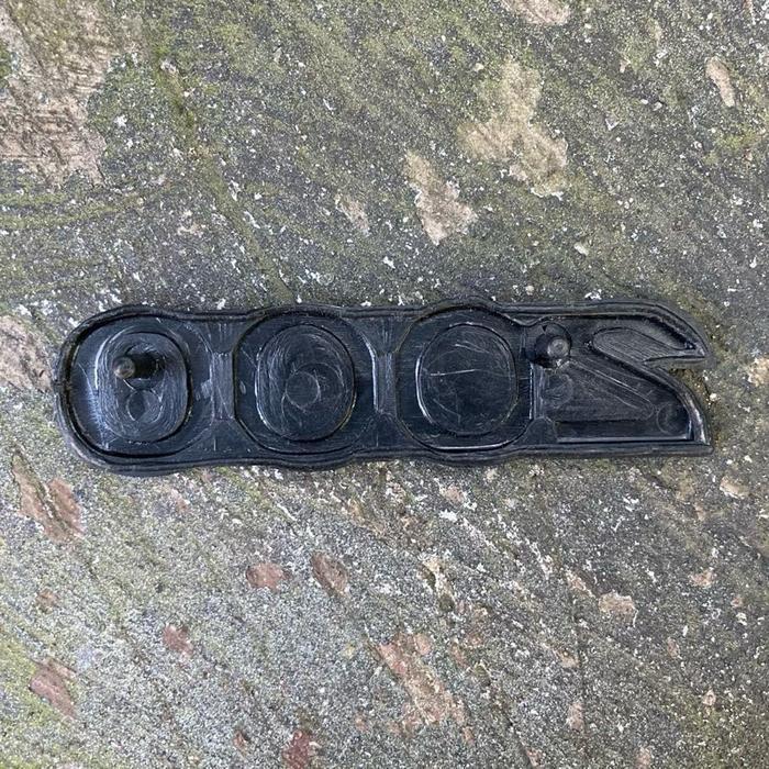 Plate Rear Name No.3 (Displacement) Emblem Logo Tulisan Bagasi Belakang 2000 Toyota Corona Rt104