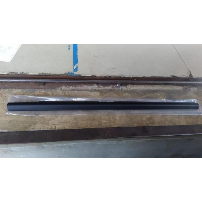 Plipit Pelipit Kaca Luar Belakang Suzuki Apv Asli Sgp