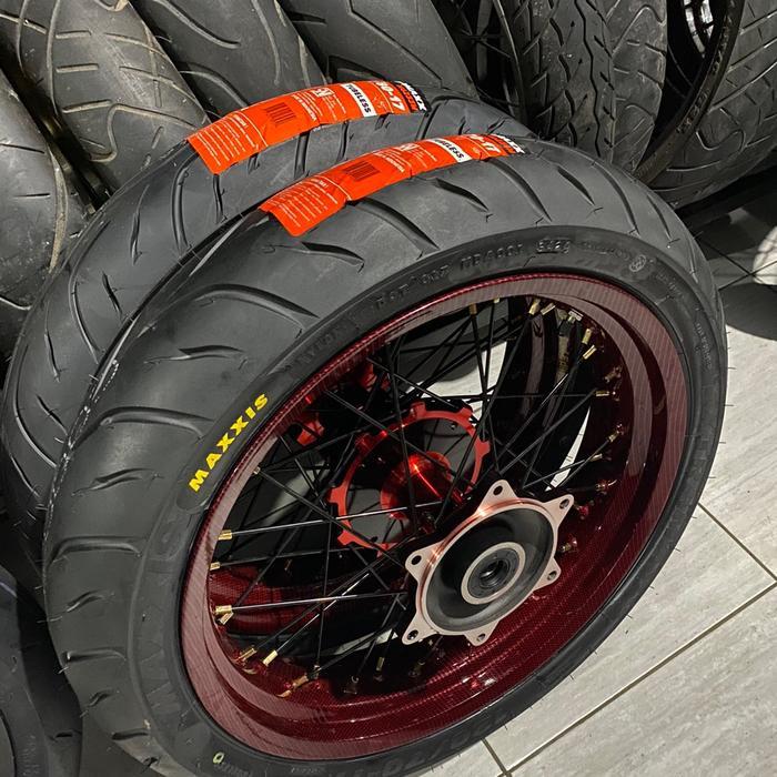 Velg Champ CRF Supermoto 300 350 Model Carbon dengan Tromol Freday dan Jari-Jari Scarlet - Motorcycl