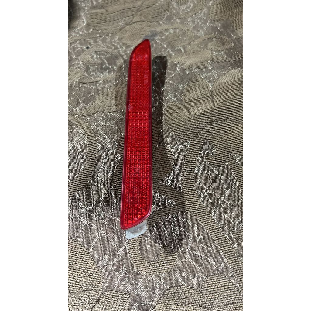 Lampu bumper belakang innova 2005-2010 fortuner 2004-2005-2010 original