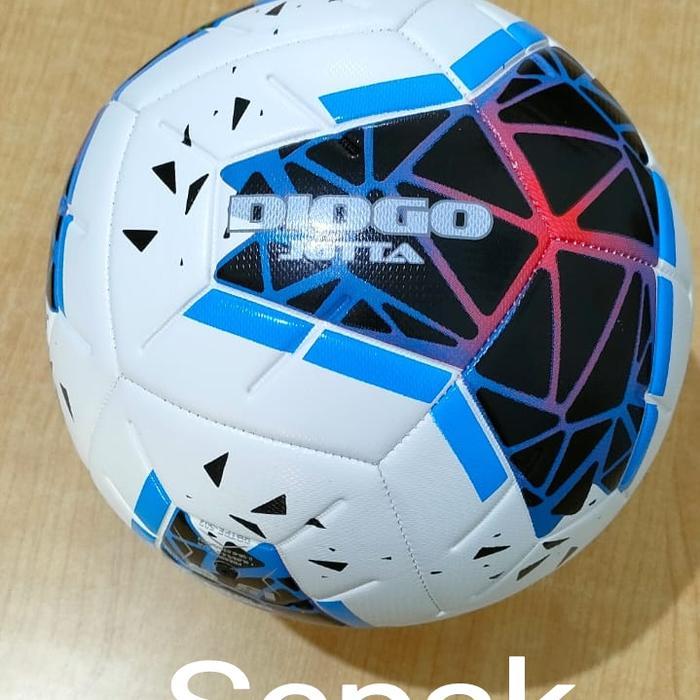 Bola sepak Diogo Jotta