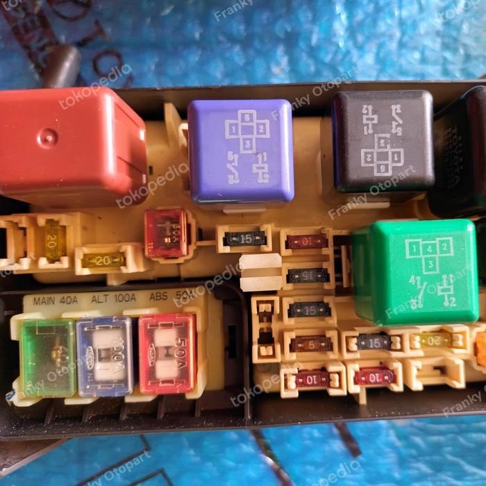 Bok sekering fuse box all new corolla AE111