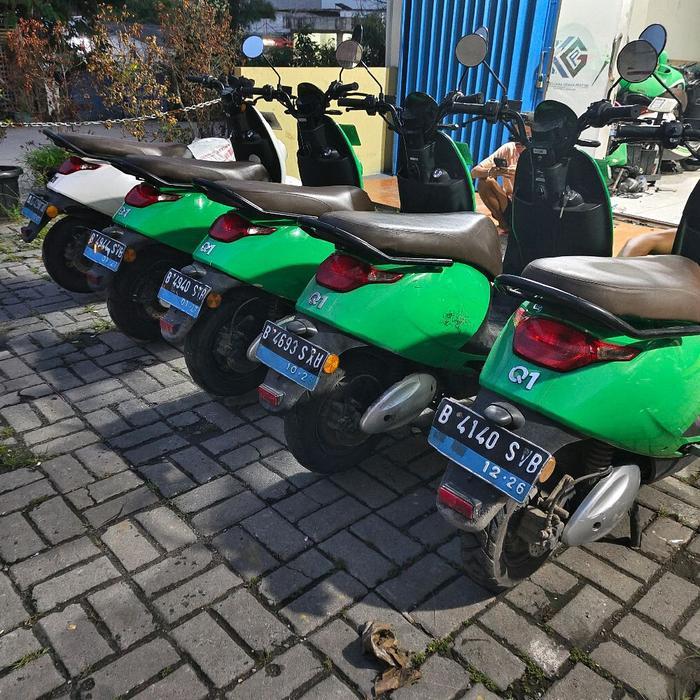 motor listrik Viar Q1 tahun 2021 second  tanpa baterai