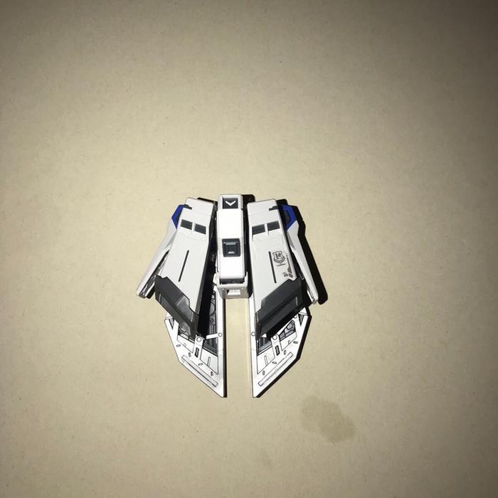 2nd RG Hi Nu Gundam Part Waist Unit