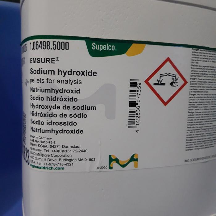 NATRIUM HIDROKSIDA/ SODIUM HIDROKSIDA/NAOH 106498 MERCK REPACK