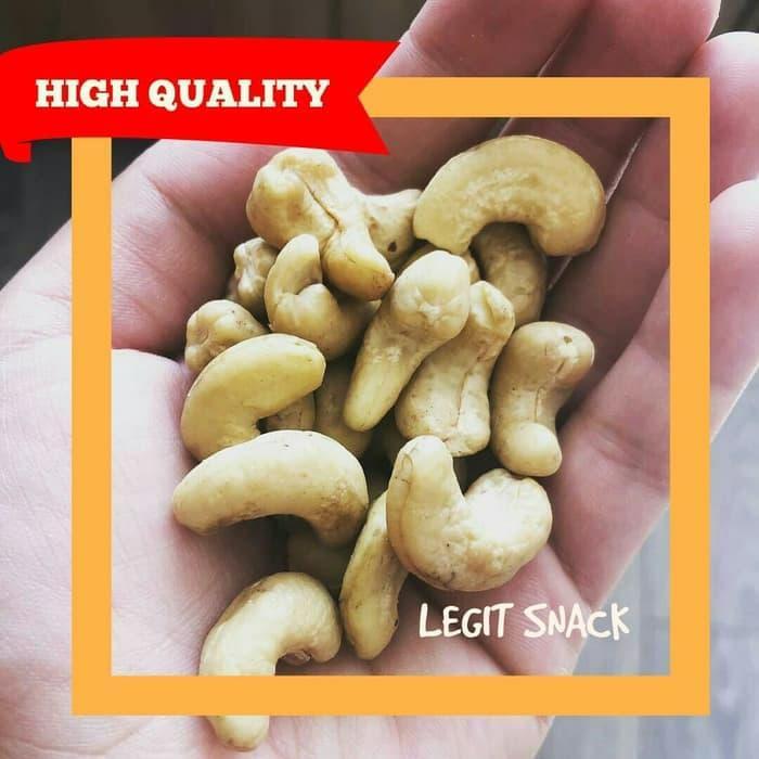 Kacang Mede Mentah Super / Kacang Mete Sulawesi 500 Gram