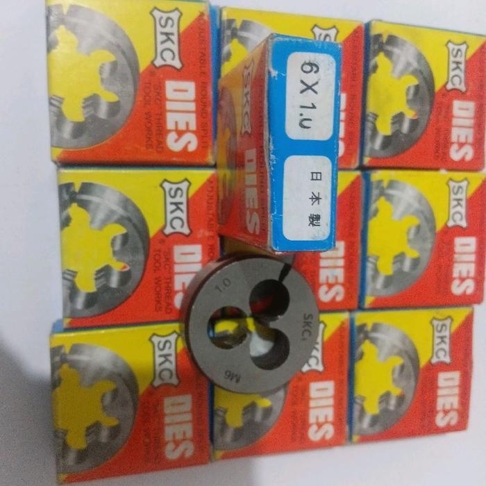 MATA SENAI DIES DRAT SKC 6 X 1 MATA SENAI/SNAI/SNEI MERK SKC UKURAN 6 MM X 1 MM