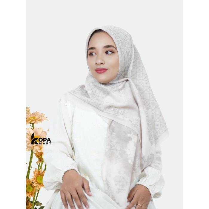 ORIGINAL Kopamart - Hakaera Hijab Segi Empat Khadijah Kerudung Printing Premium Digital Abu
