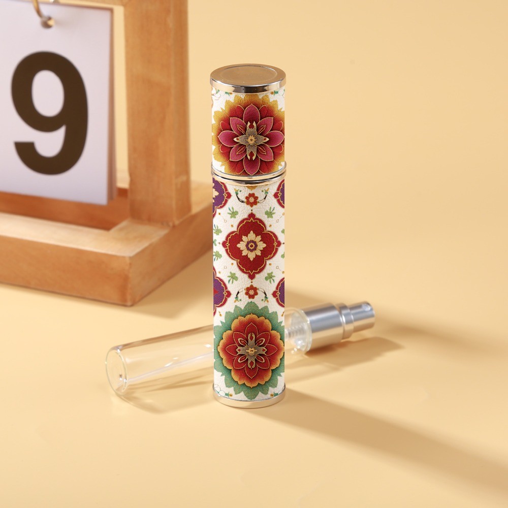 10ml Mini Perfume Bottle PU Leather Refillable Spray Rotating Bottle Essential Oil Spray Atomizer