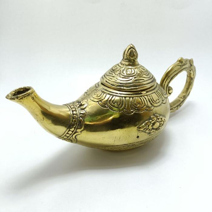 BARANG ANTIK TEKO ALADIN KUNINGAN