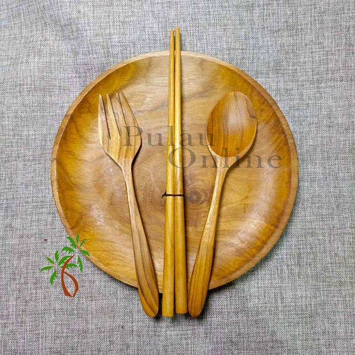 Peralatan Makan- Alat makan 1 set