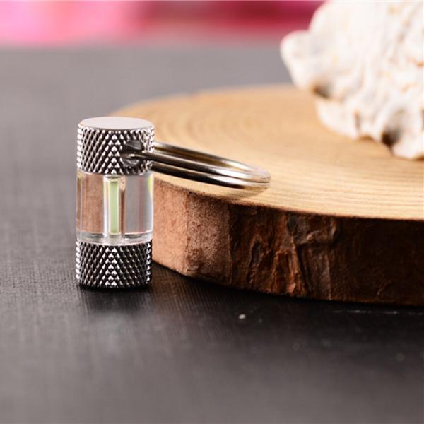 1.5X6MM TRITIUM TUBE SELF-LUMINOUS 15-YEARS KEYCHAIN (FLASHLIGHT