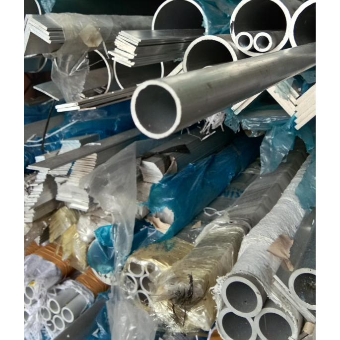 Pipa Aluminium 6063 Od 32Mm Tebal 3Mm X 6Mtr