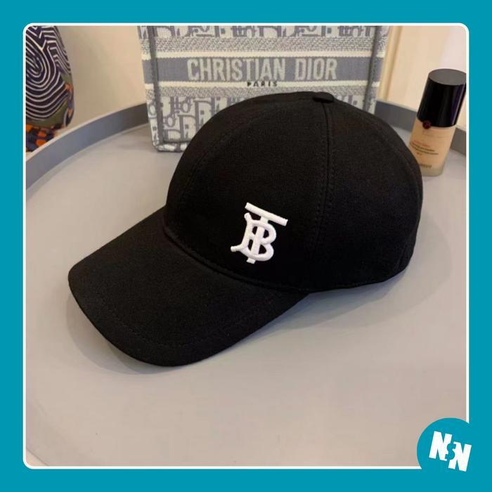 Topi wanita / pria BRANDED import casual original #mmg33