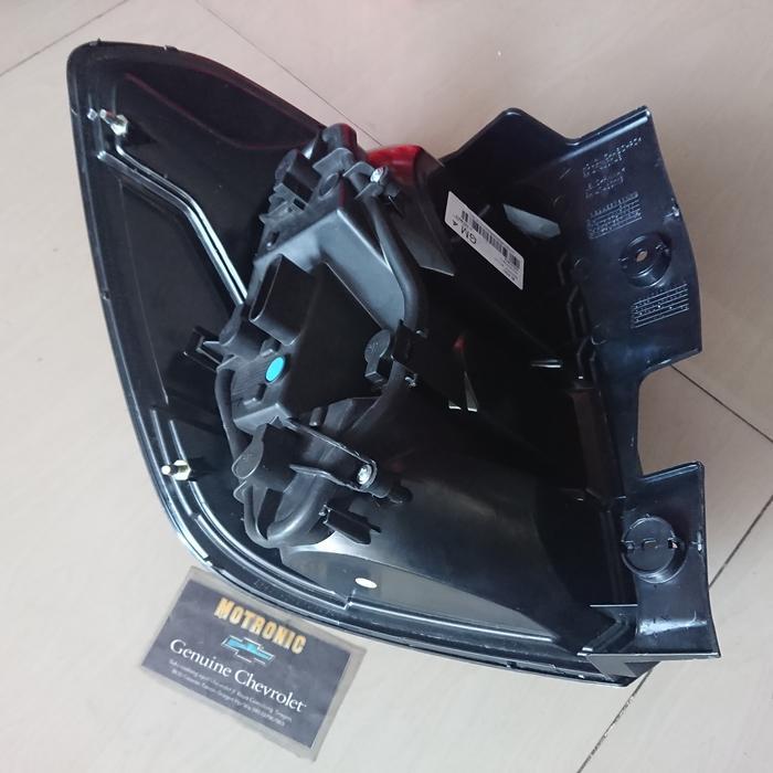 Stop Lamp Stoplamp Lampu Rem Kanan Rh Chevrolet Spin Active Gm