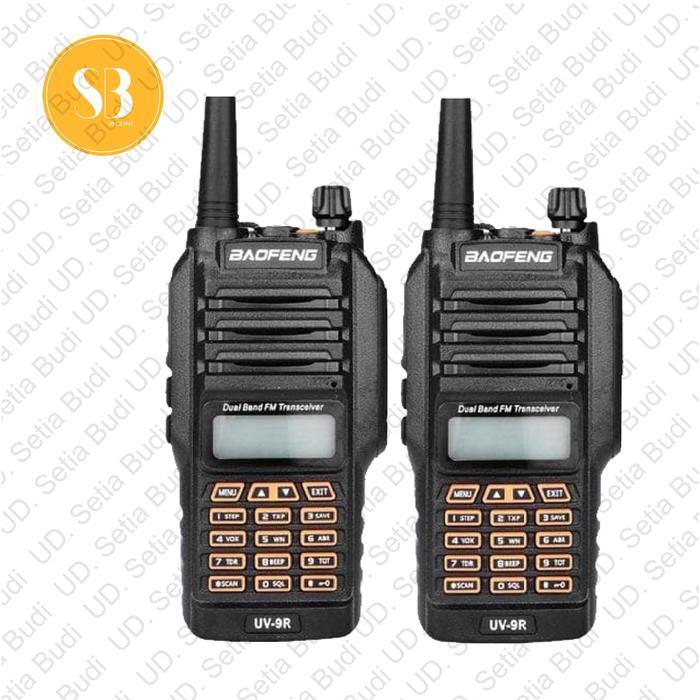 WALKIE TALKIE / HT BAOFENG UV9R