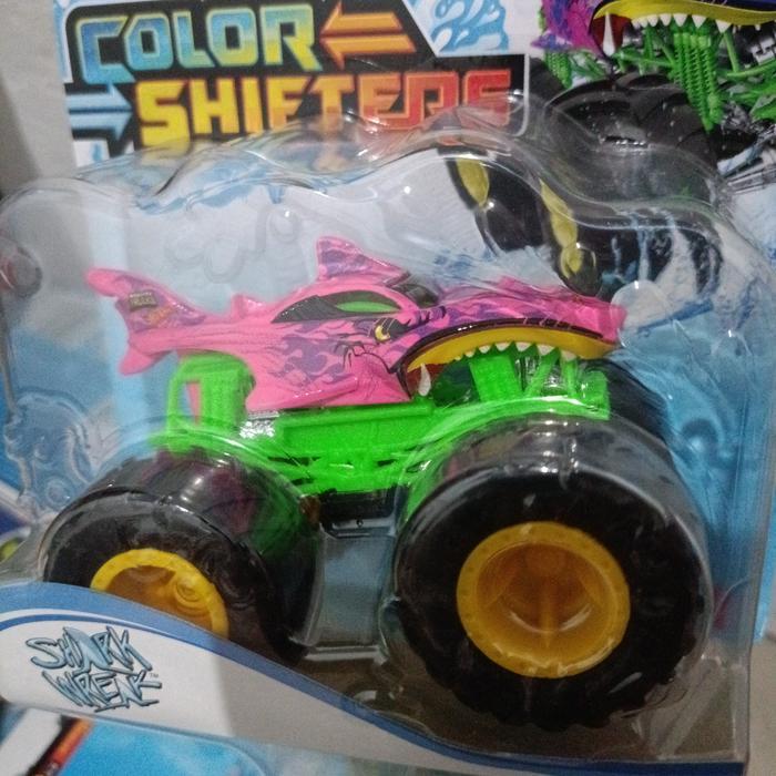 HOTWHEELS HOT WHEELS MONSTER TRUCKS TRUCK SHARK WREAK