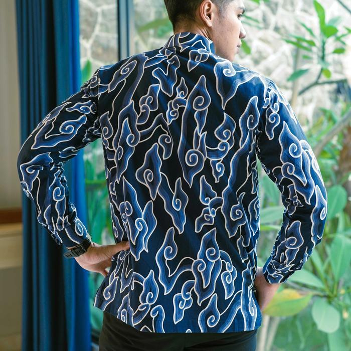 BATIK TRUSMI Kemeja Pria Lengan Panjang Batik Pria Jumbo Motif Mega Mendung Birawa Premium