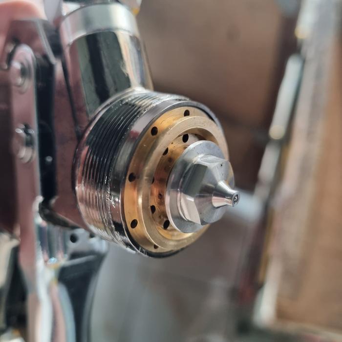 SPRAY GUN AUARITA L898G 1.3